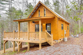 Romantic Log Cabin in the Smokies with Fire Pit!